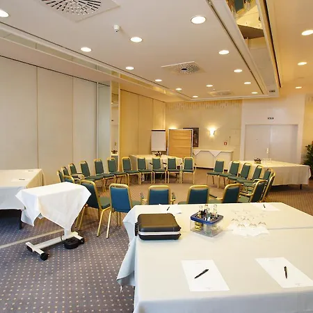 Ibb Centre 3* Πασάου