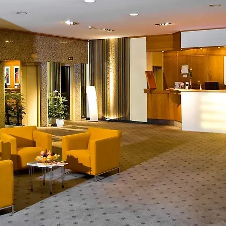 Ibb Centre فندق باساو